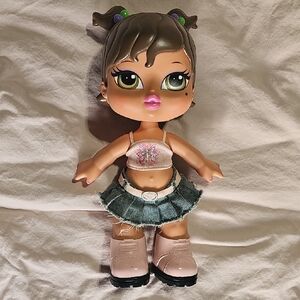 ❤️Bratz Big Babyz MGA Yasmin 13" Doll